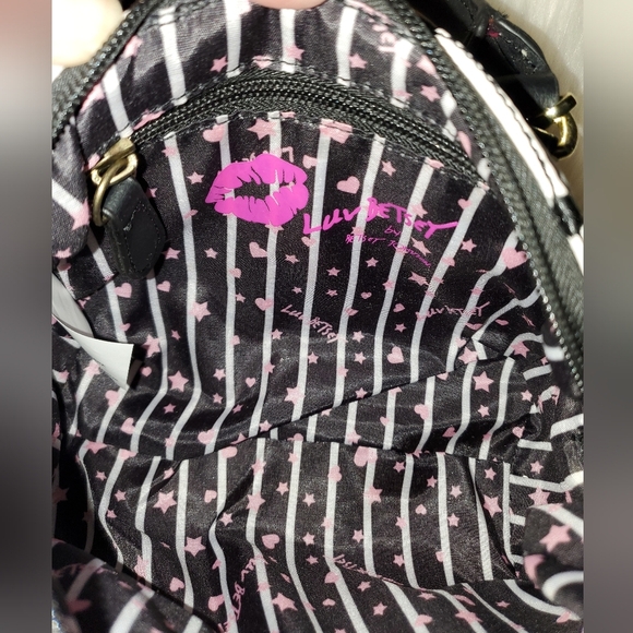 Betsey Johnson Black and White Heart Quilted Mini Bag - Picture 7 of 13